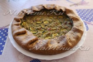 Lenten çorbası, fasulye ile lezzetli ve sağlıklı bir yemektir Lenten çorbası, fasulye ile lezzetli ve sağlıklı bir yemektir